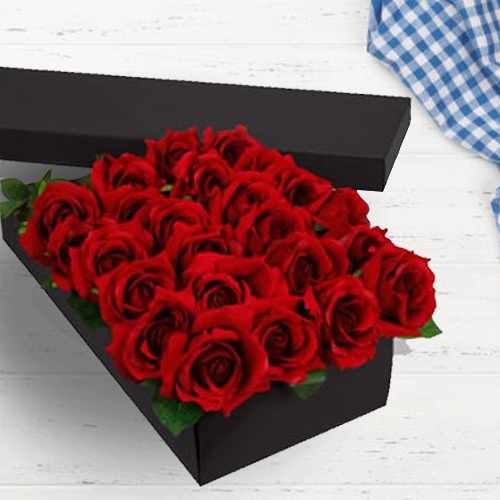 24 Long Stem Red Rose In Box