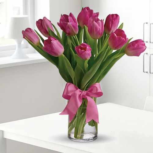 10 Pink Tulip In A Vase