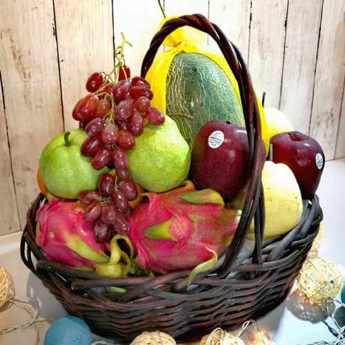 Honey Melon And Fresh Fruit Hamper