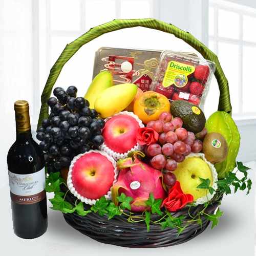 Fruits Hamper With Mooncake And Red Wine