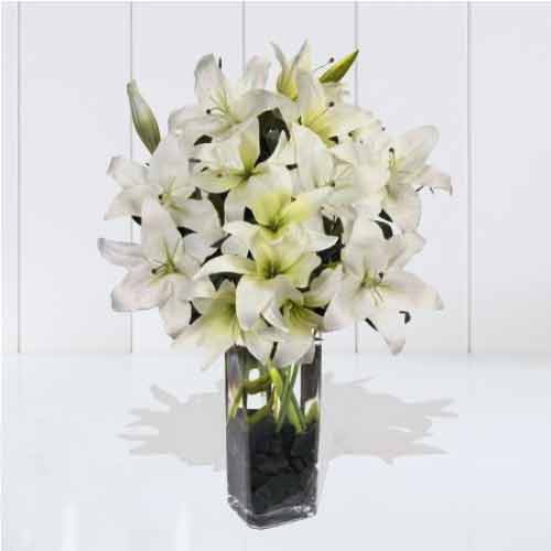 12 White Oriental Lilies In Vase