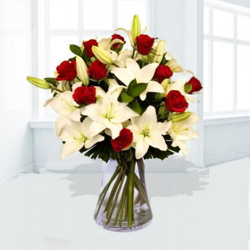 Red Rose N White Lilies In Vase